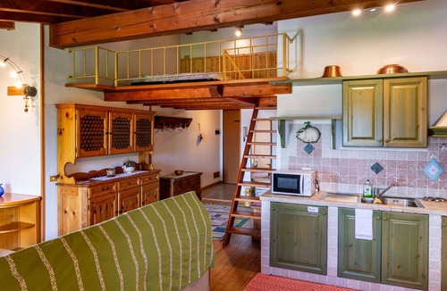 Domaso Apartment | Lovely apartment for 4 guests with WIFI and balcony