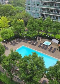 Humber Bay Apartment | Lovely condo near Lake Ontario