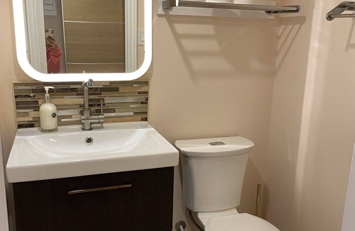 East Credit House | Lovely one bedroom unit
