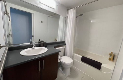 Chinatown Condo | Lucy's house Downtown Vancouver