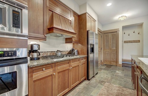 River Run Condo | Luxurious 2 BR in River Run Village Featuring Ski in ski-out, no cleaning fees by RedAwning