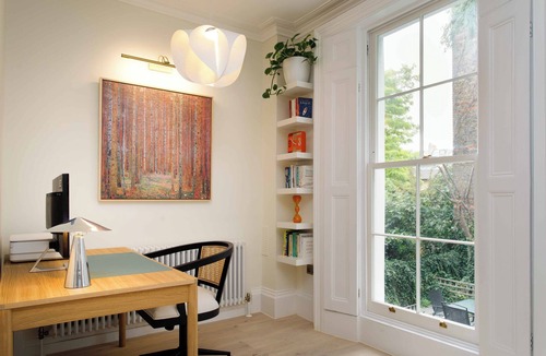 Islington Apartment | Luxurious and Quiet 2 Bedroom Apartment