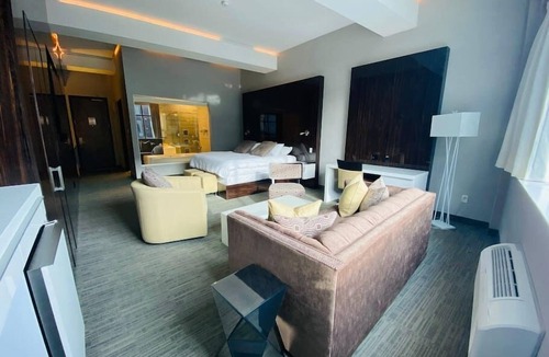 Downtown St. John's House | Luxurious Downtown Room