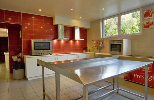 Lorce Villa | Luxurious Mansion in Stoumont with Indoor Pool