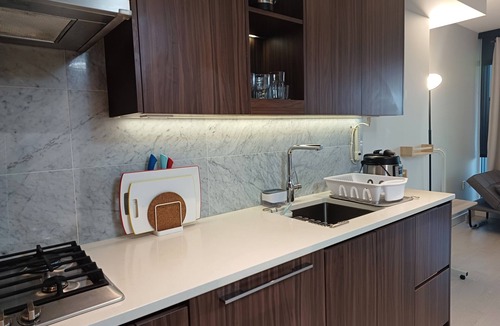 Burnaby Condo | Luxury 1BR High-Rise Condo in Brentwood | Views, SkyTrain, Patio, Amenities