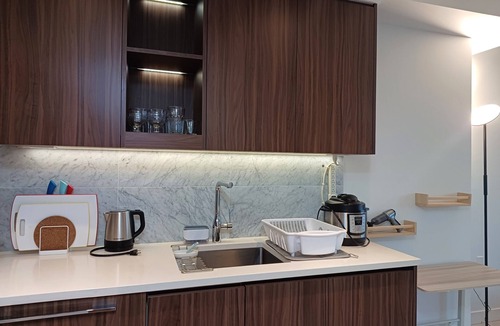 Burnaby Condo | Luxury 1BR High-Rise Condo in Brentwood | Views, SkyTrain, Patio, Amenities