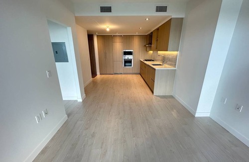 Burnaby Condo | Luxury 1BR High-Rise Condo in Brentwood | Views, SkyTrain, Patio, Amenities