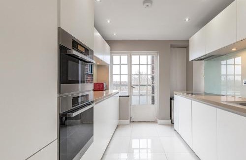 Golders Green Apartment | Luxury 2-Bed Apartment London