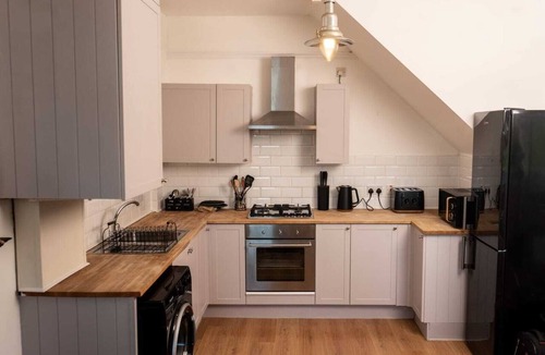 Oadby Apartment | Luxury Apartment in Leicester- Free Parking