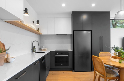 Edgeware House | Luxury Escape on City Fringe