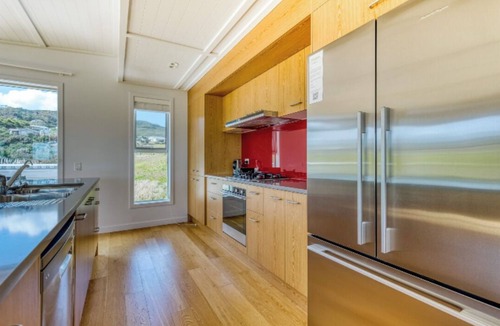 Merita House | Luxury Executive 4 Bedroom Holiday Home
