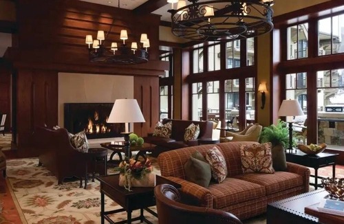 Vail Hotel | Luxury Four Seasons 2 Doubles Hotel Room - walk to Gondola One