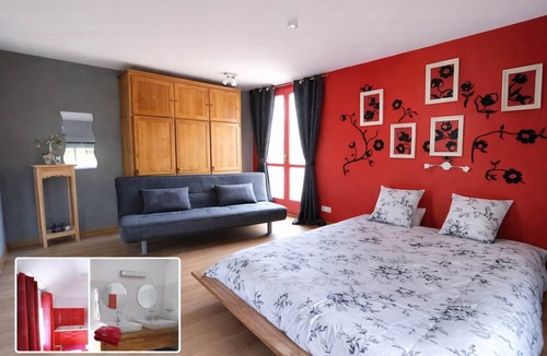 Xhignesse Other | Luxury gîte – For families & friends, up to 14 adults + baby