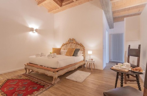 San Fermo della Battaglia Apartment | Luxury Apartments in Villa Cardinal Ciceri by Rent All Como