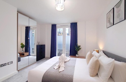 Stratford Apartment | Luxury One Bed Apartment Near Olympic Park