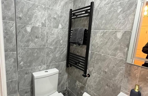 Hoe Street Apartment | Luxury Studio Apartment in London - Walthamstow Village - E17