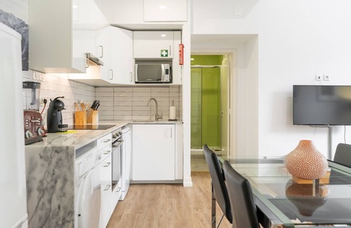 Sacramento Apartment | LV Premier Chiado CH8- comfortable, AC, lifts