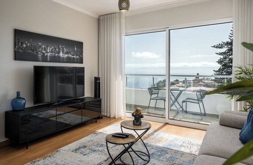 Canico Apartment | Madeira Ocean Paradise – Balcony with Sea View