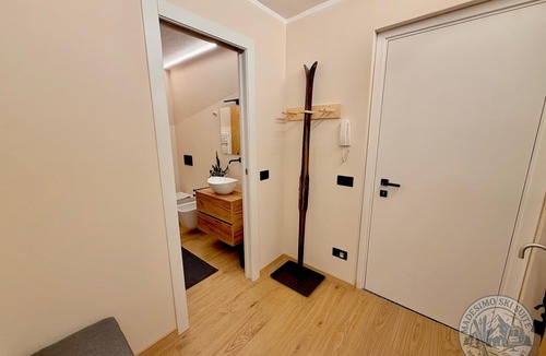 Madesimo Apartment | Madesimo Ski Suite Apartment with Mountain View and Wi-Fi