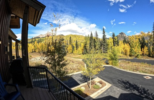 Purgatory House | Magnificent Townhome! Epic Mountain Views! Heated Pool! 2 Miles to Purgatory