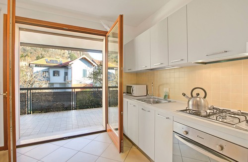 Laveno Apartment | Magnolia - New Apartment Laveno Center, Laveno Mombello, Italy