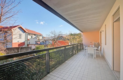Laveno Apartment | Magnolia - New Apartment Laveno Center, Laveno Mombello, Italy