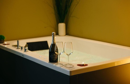 Como Apartment | Maison Giulietta e Spa con parcheggio privato