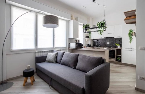 Precotto Apartment | [MAISON LEBON 5 ★] Modern & elegant! Metro 1min