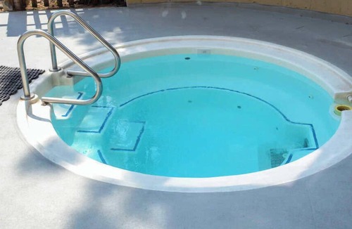 Mammoth Lakes Condo | Mammoth View Villas | Shop, Hike or Golf!
