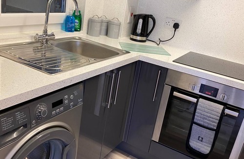 St Neots Apartment | Marina View Penthouse Apt 2BR Parking St Neots Town Centre