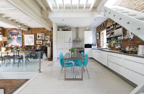 Junction Apartment | Marlborough Yard, by Veeve