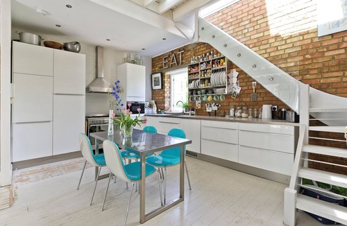 Junction Apartment | Marlborough Yard, by Veeve
