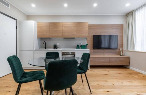 Guastalla Apartment | Milano centro, Daverio Luxe