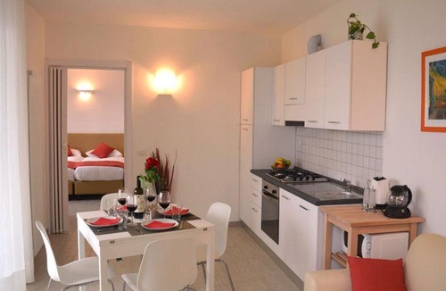 Consiglio di Rumo Apartment | Miralago Giardino EG-Ferienwohnung
