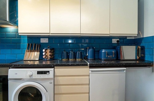 Wealdstone Apartment | Modern 2 Bedroom Apartment Free Parking in Harrow