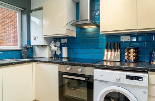 Wealdstone Apartment | Modern 2 Bedroom Apartment Free Parking in Harrow
