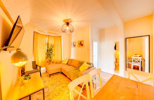 Stratford Apartment | Modern 2 bedroom Home in Stratford