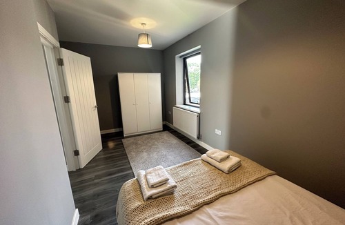 Plaistow Apartment | Modern 3 bedrooms apartment in Canning Town