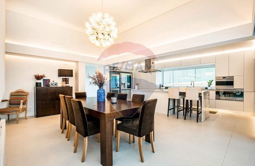 Verdizela Villa | Modern 4-Bed Villa 4K beach 30k Lisbon