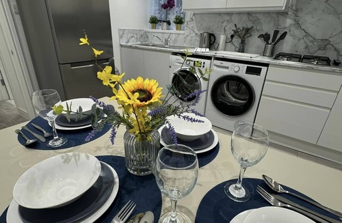 Plaistow House | Modern 5 Bed near ExCel - Big Ben with FAST WI FI
