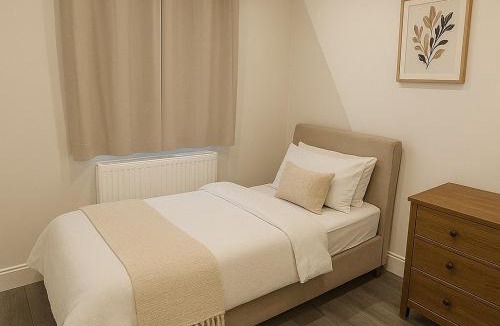 Northampton House | Modern 5 persons Home