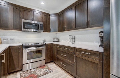 Beaver Creek Condo | Modern and Updated St James Premium 3 Bedroom Residence by RedAwning