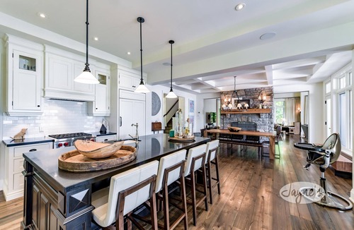 Muskoka Lakes Cottage | Modern 5 bdrm, 5 bath cottage on Lake Rosseau!