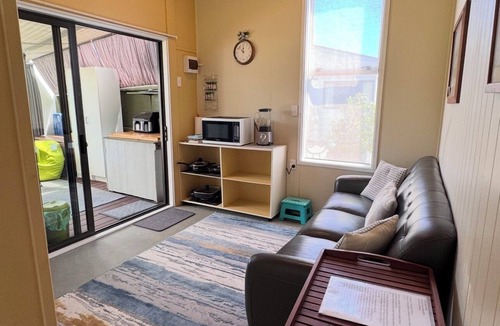 Pohara Cabin | Modern cabin at beautiful Pohara Beach