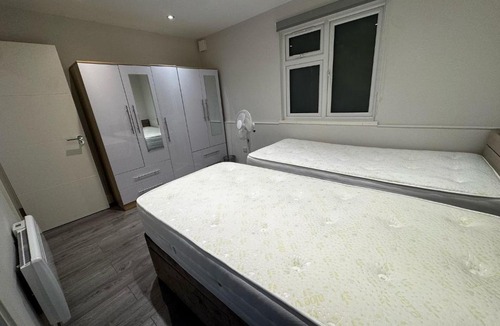 Golders Green Apartment | Modern Flat in Golders Green
