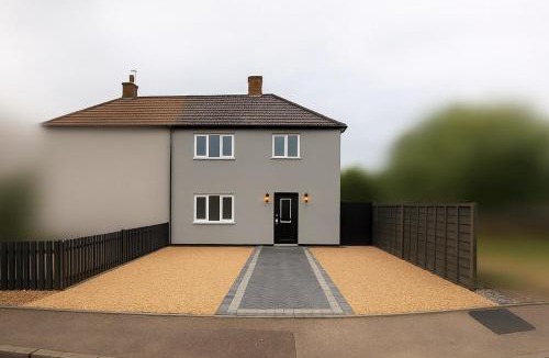 Barwell House | Modern Gilliver House Rural retreat sleeps 7