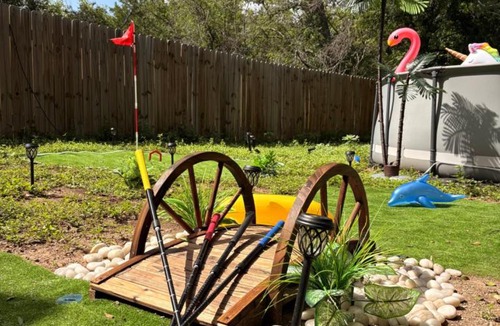 San Antonio Villa | Modern Home with Backyard pool plus Mini Golf!