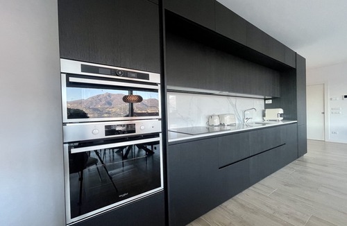 Menaggio Apartment | Modern House Apartment 4, Menaggio, Italy