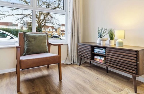 Leicester City Centre House | Modern House w/Garden, Fast WiFi & Free Parking, M1&M69