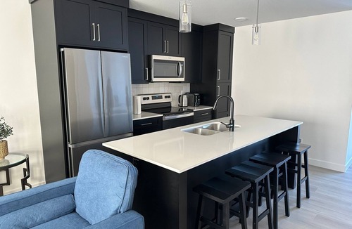 Red Deer House | Modern new townhouse